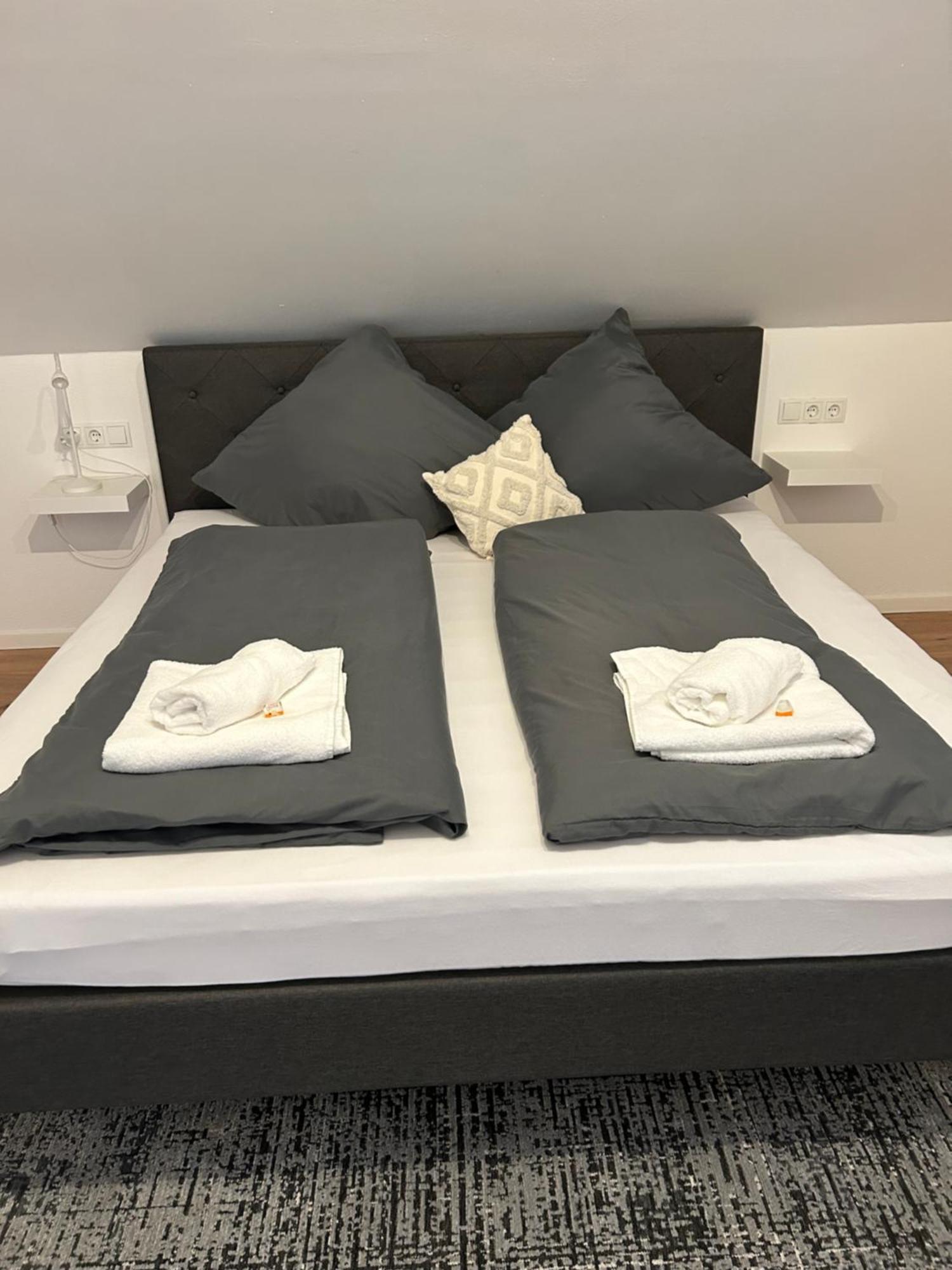 Allgaeu Zimmer Leandi メミンゲン エクステリア 写真